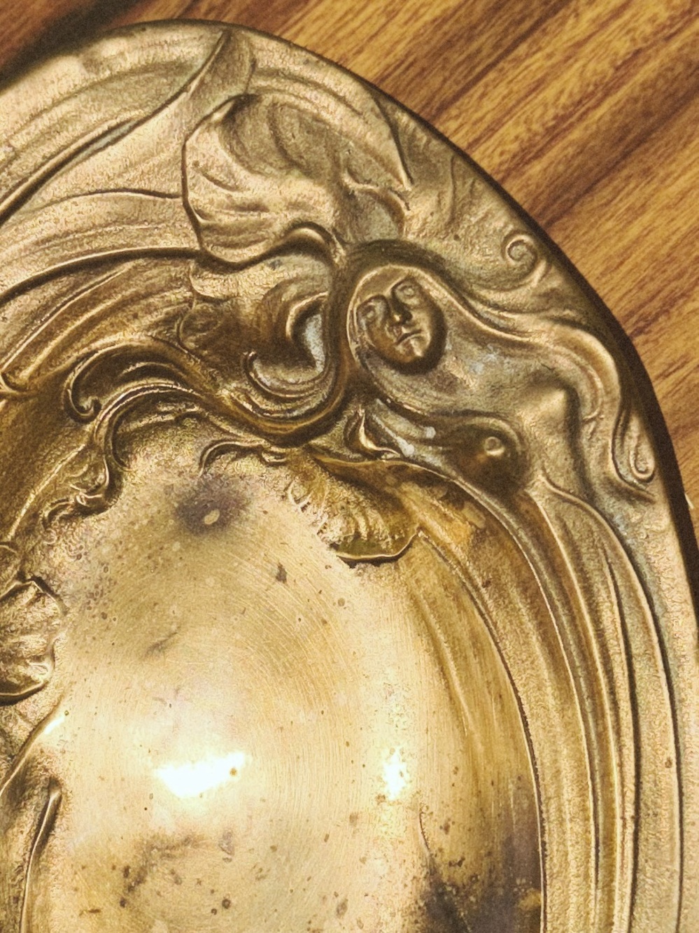 Art nouveau nude dish